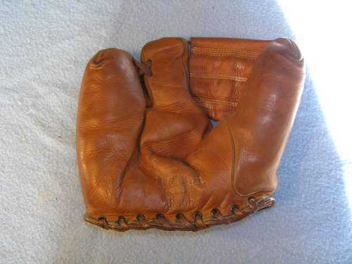 Wilson A2252 Front Doug